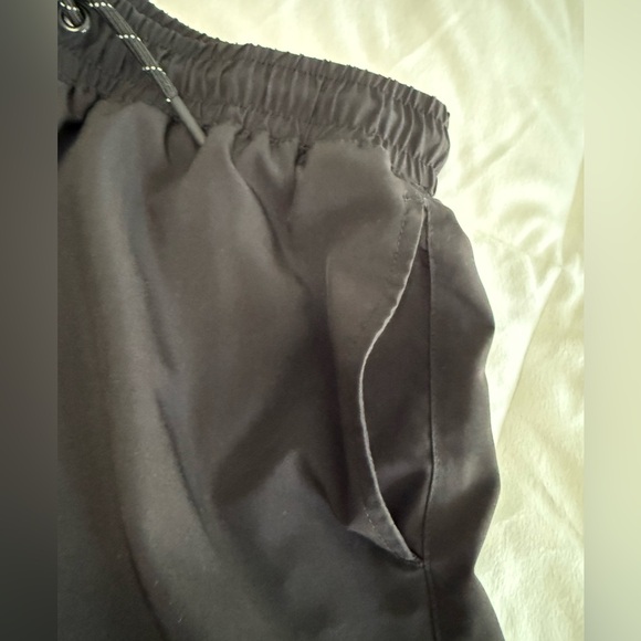 Forever 21 Black Athletic Shorts Quick-Drying Comfort - Picture 5 of 8